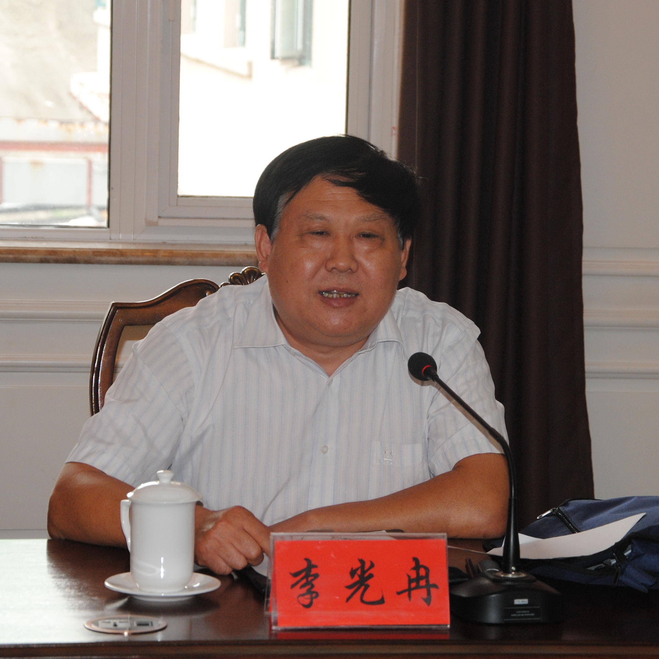 DSC_0018李光冉就本次评选工作有关事项进行说明.JPG